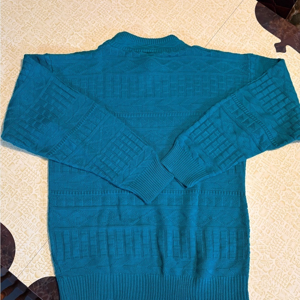 Vintage Stylish Teal Crewneck Sweater - Picture 4 of 8